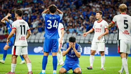 中超争冠形势明朗：国安已经掉队，申花希望渺茫，蓉城领先海港半个身位