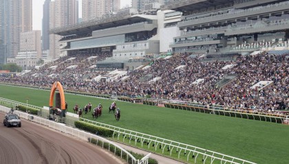 香港冠军赛马日创海外参赛马匹数量新高，打造赛马旅游盛宴