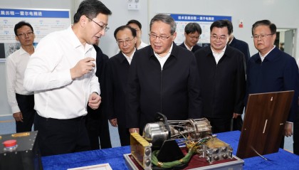 李强在甘肃、青海调研