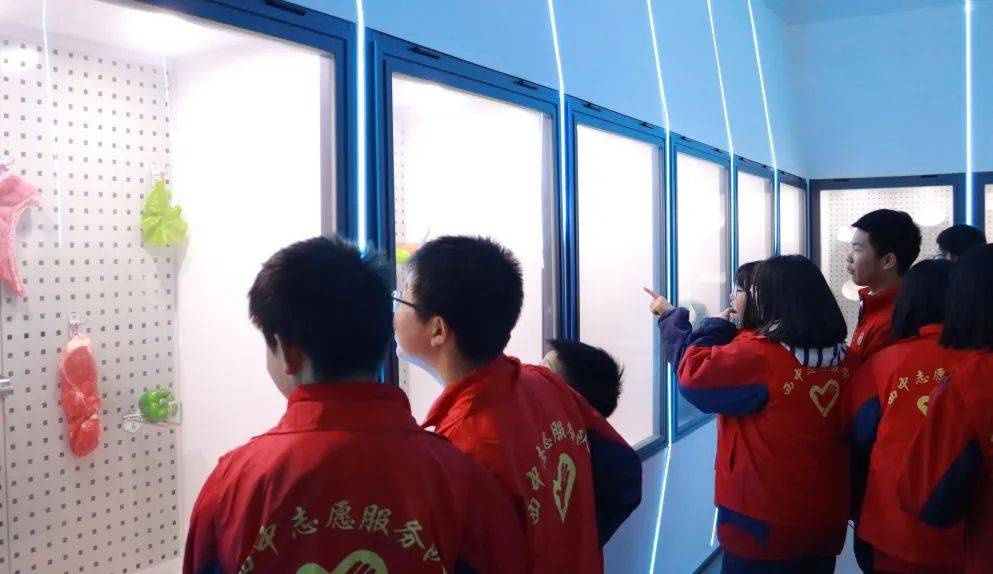 争做乐雅少年 | 城西中学开展学雷锋教育实践活动