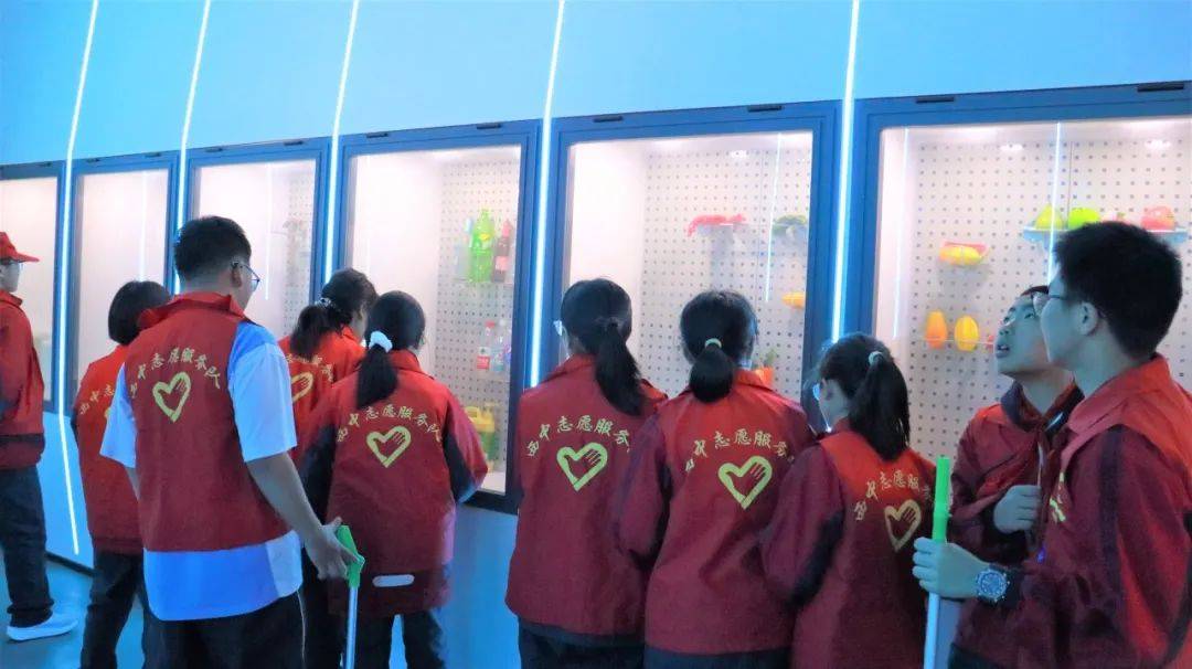 争做乐雅少年 | 城西中学开展学雷锋教育实践活动