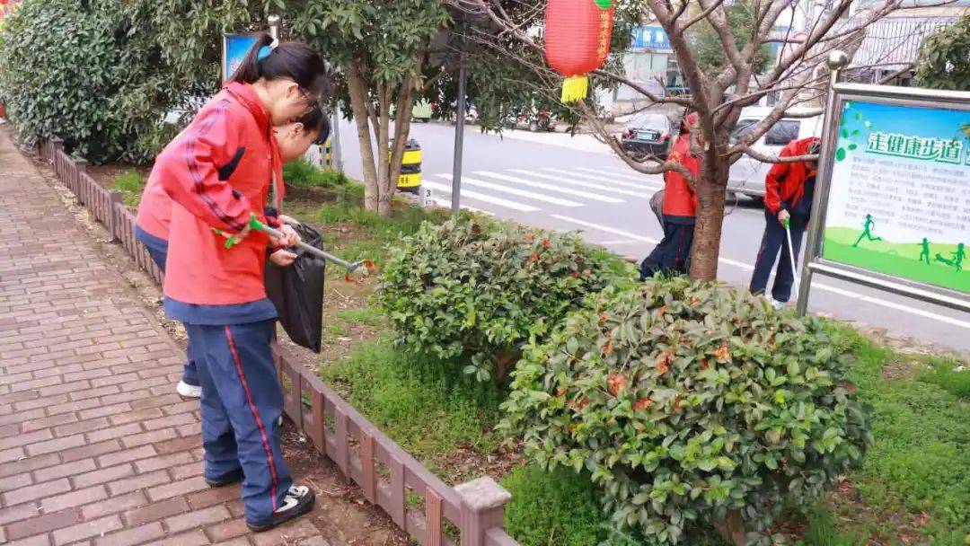 争做乐雅少年 | 城西中学开展学雷锋教育实践活动