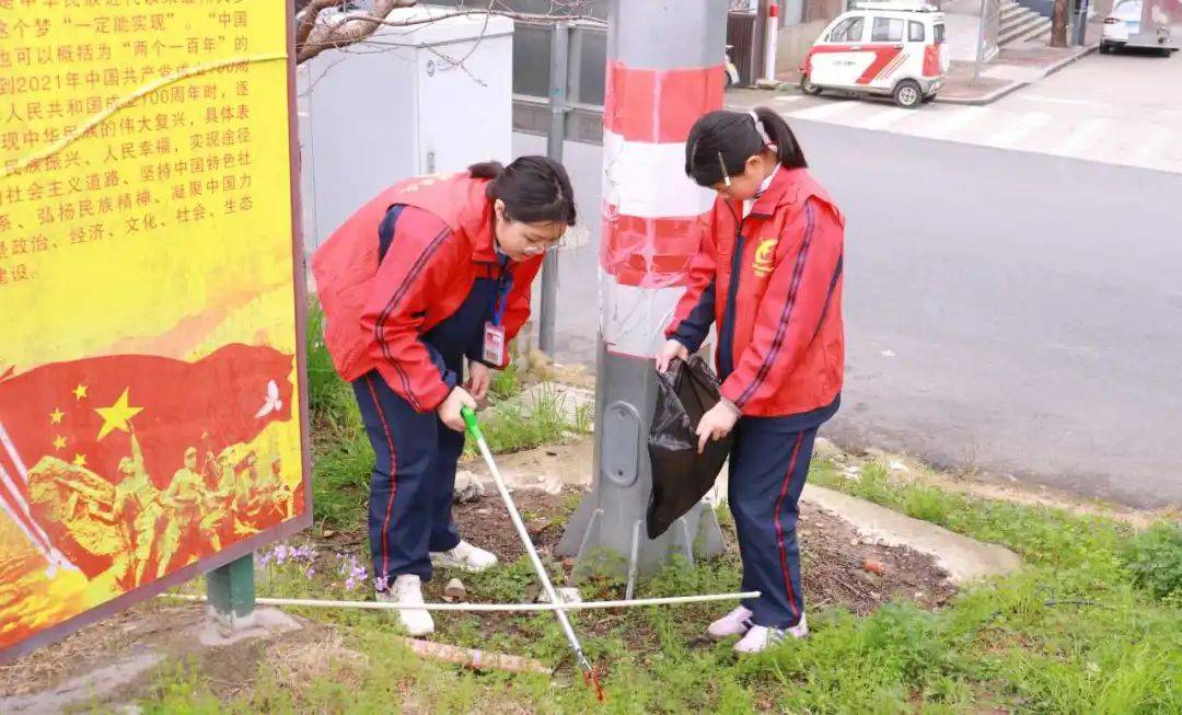 争做乐雅少年 | 城西中学开展学雷锋教育实践活动