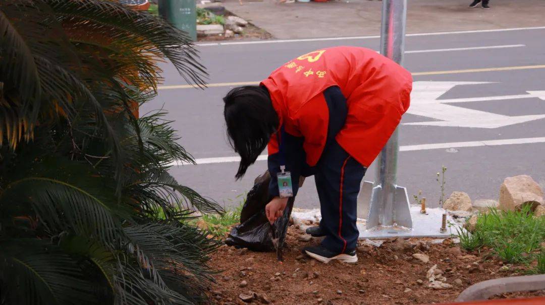 争做乐雅少年 | 城西中学开展学雷锋教育实践活动