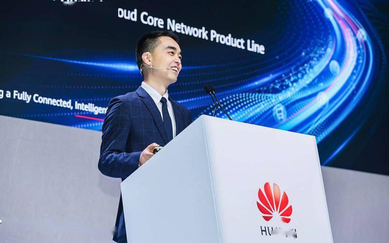 华为 MWC 2025：全球首发 AI 核心网