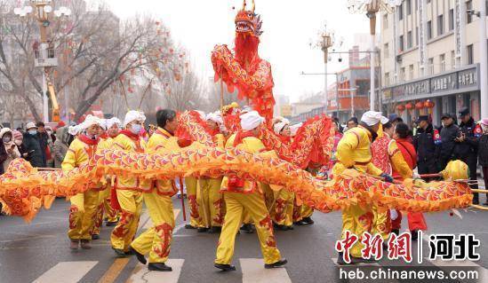 张家口张北：欢天喜地闹社火