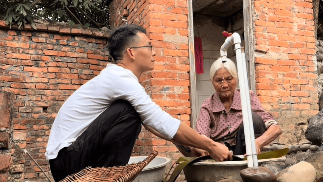 唐尚珺希望考公考编放开年龄限制,网友锐评:直说想考公,不就完了