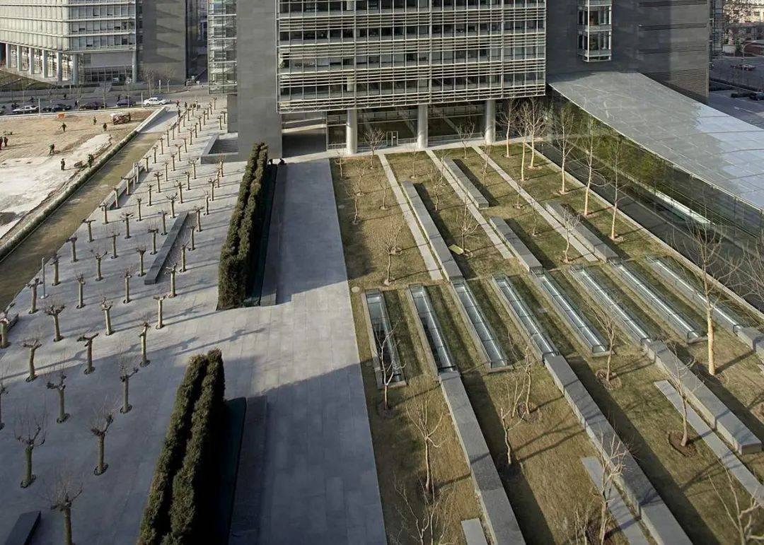北京建院丨设计融科资讯中心C座 与DeepSeek共同见证AI时代新辉煌