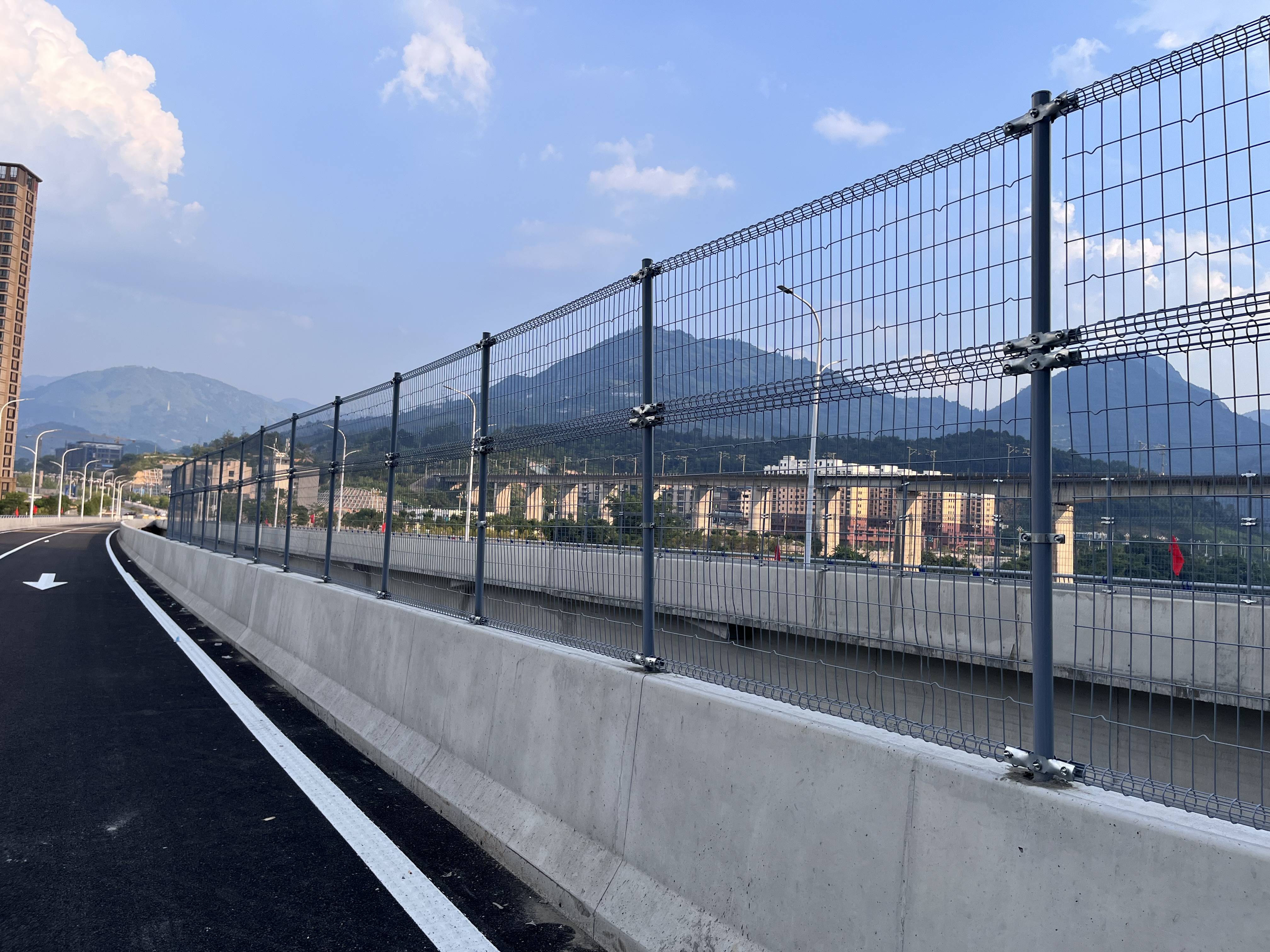 福建高速波形梁护栏厂家电话